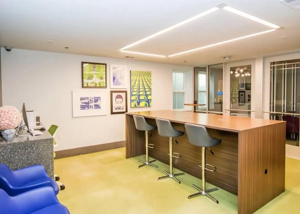 The Vault - Perfect Location! Apartment อ็อกซ์ฟอร์ด ภายนอก รูปภาพ